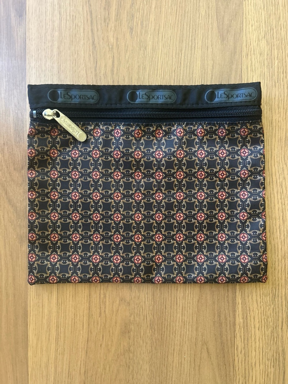 Lesportsac vintage geometric tile print zip pouch 8.5”x7” EUC